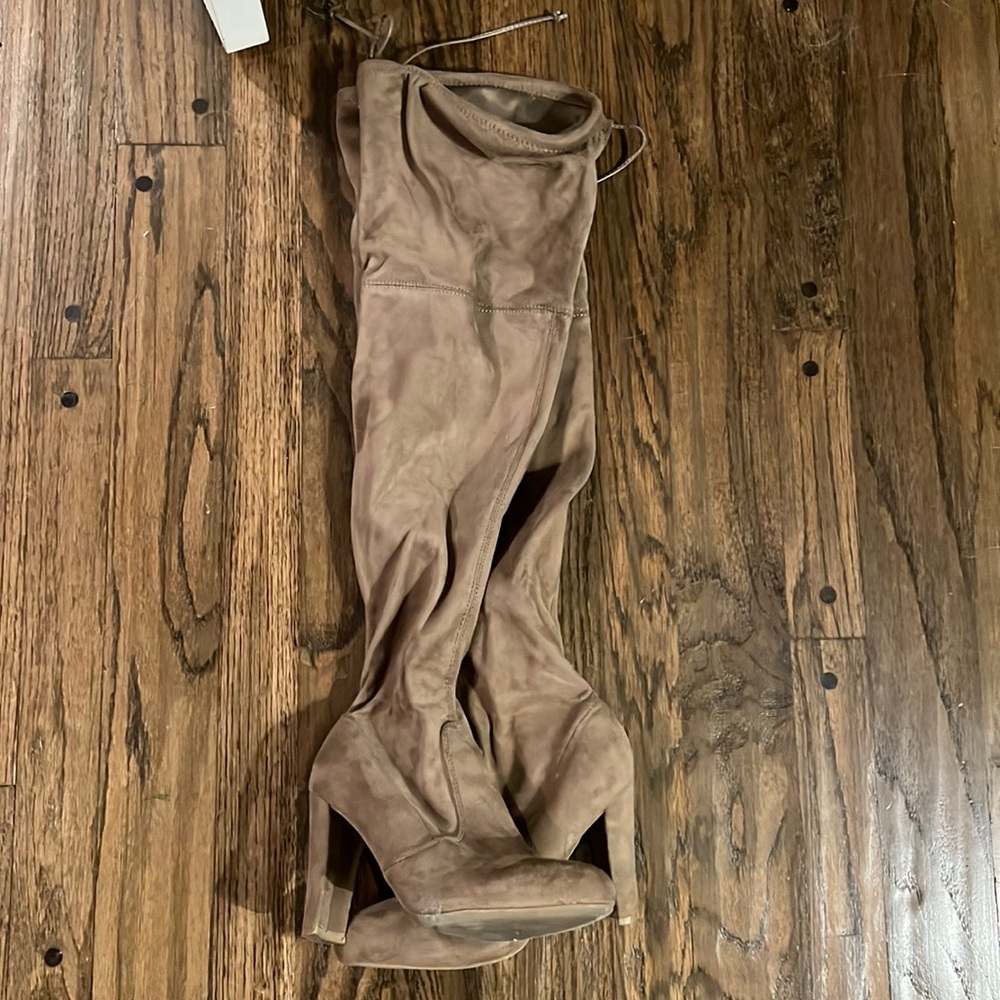 Thigh high suede boots, size 8!
